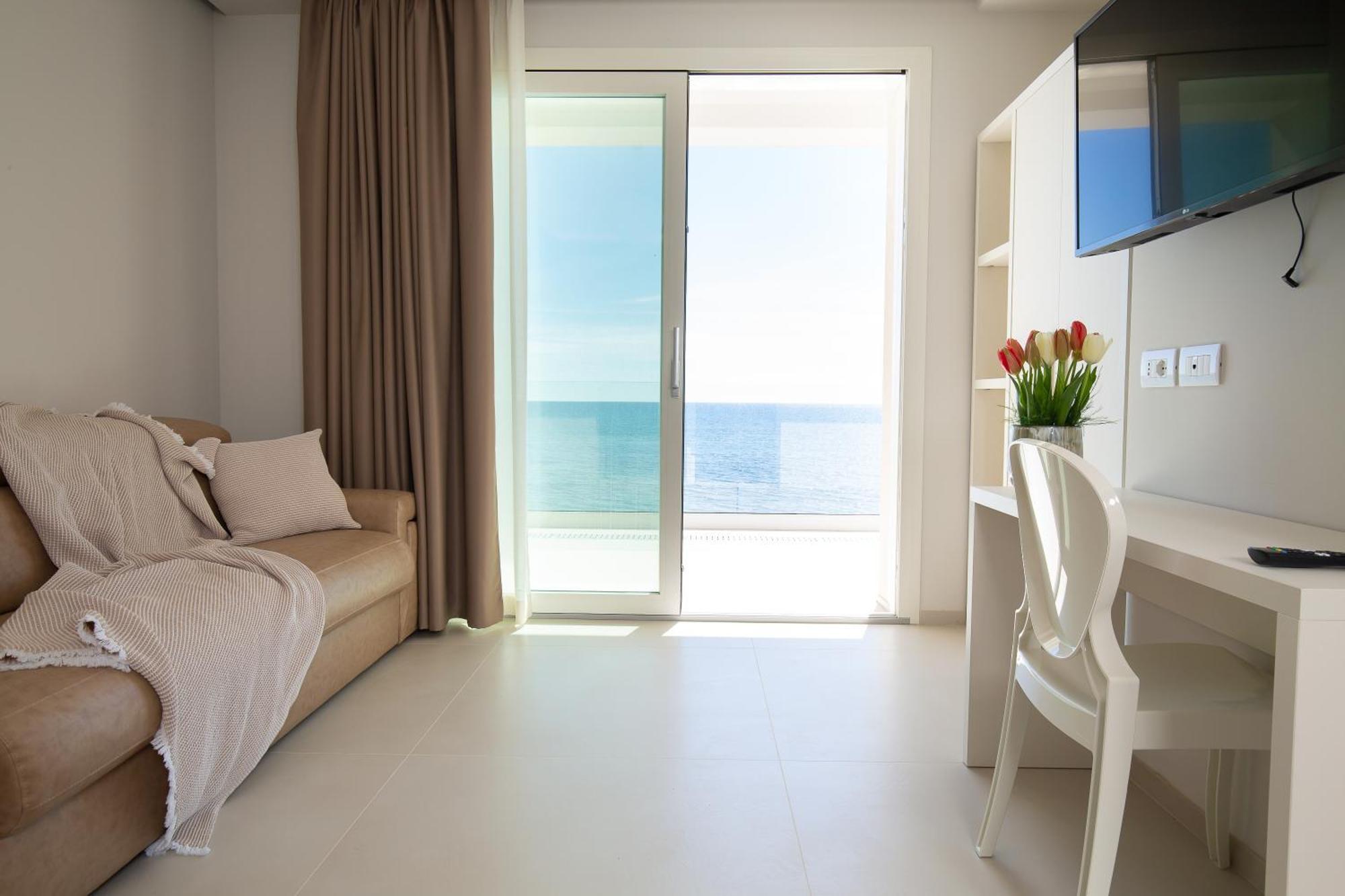 Scirocco Boutique Eco Hotel Torre Pali Exterior foto